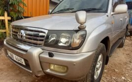 LANDCRUISER UBB 464S