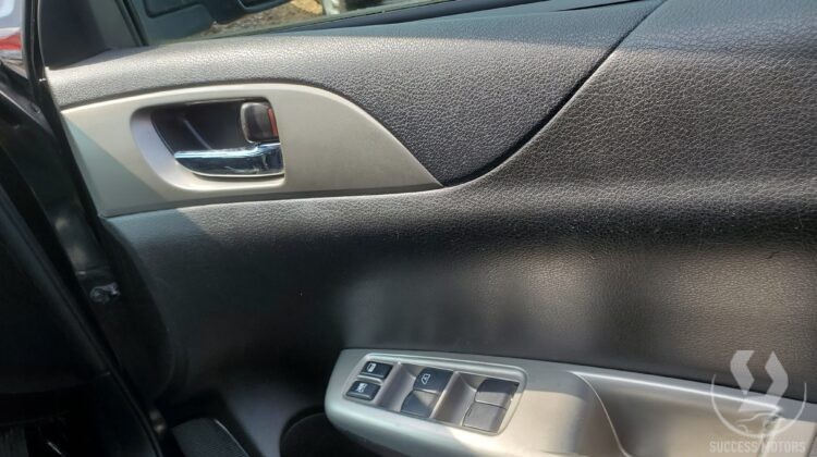 SUBARU UBS