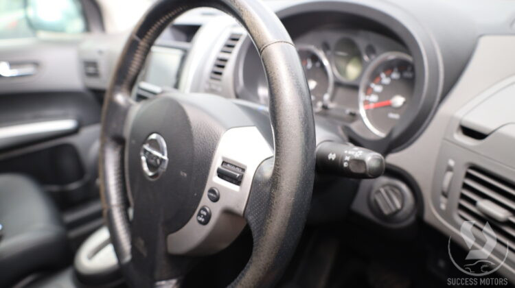 NISSAN XTRAIL UBS 302D