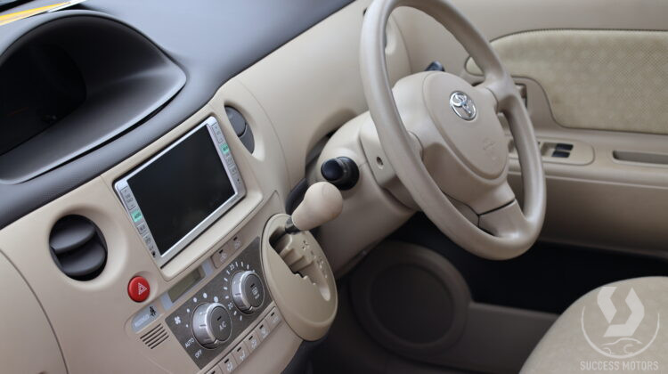 SIENTA UBS 846B