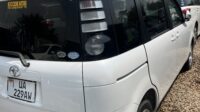 SIENTA UA 229AW