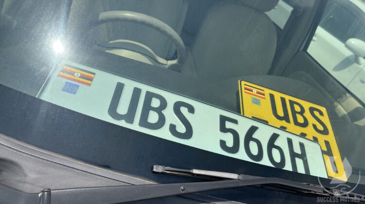 SIENTA UBS 566H