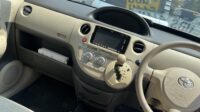 SIENTA UBS 566H