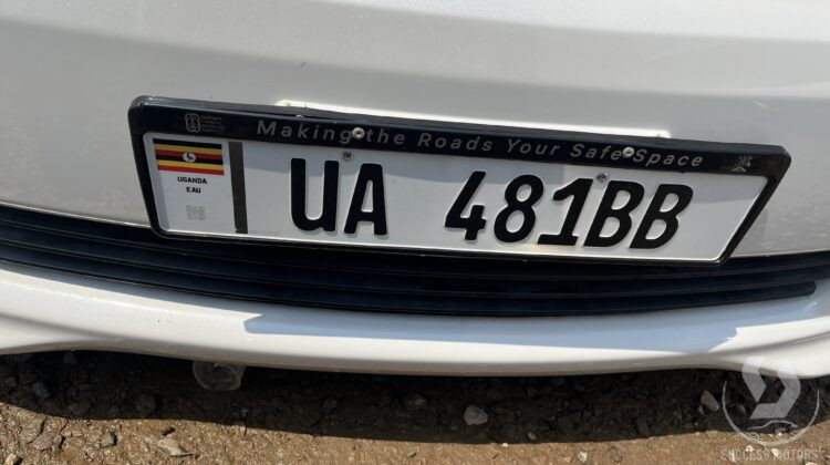 SIENTA UA 481BB
