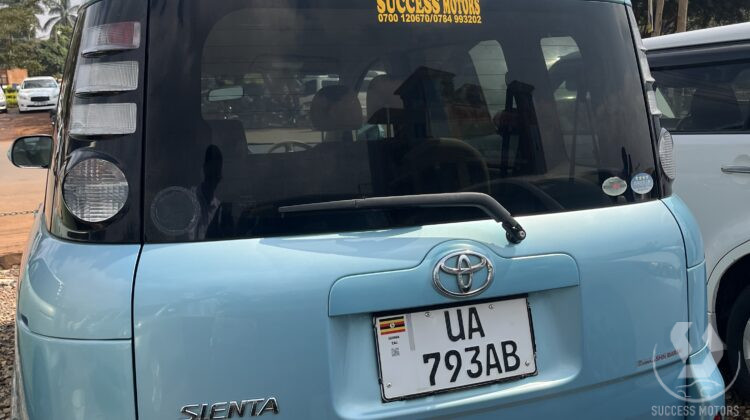 SIENTA UA 793AB