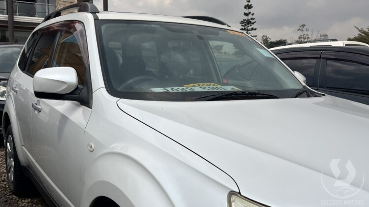 FORESTER UBS 889F