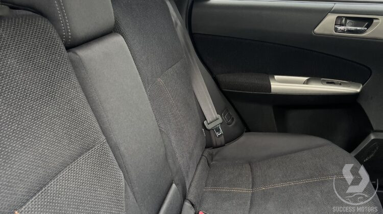 FORESTER UBS 889F