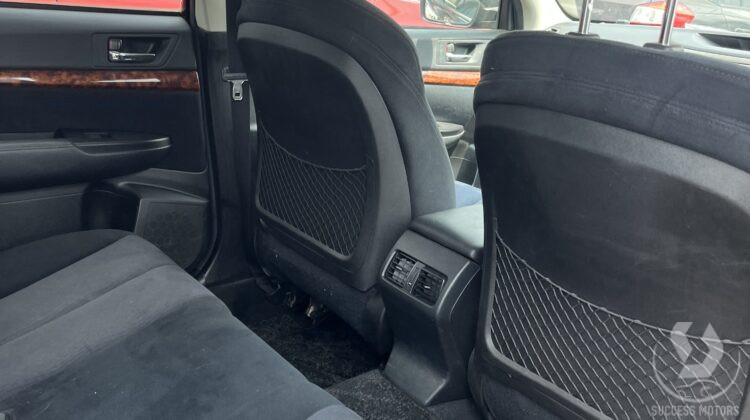 OUTBACK UA 931BG