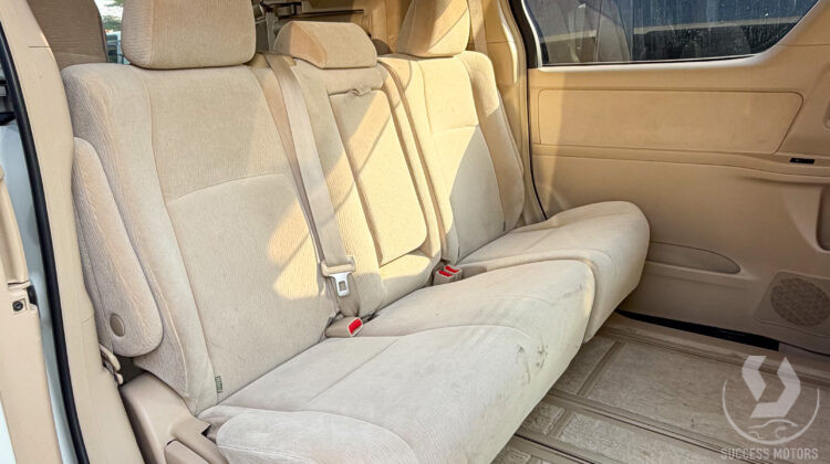 Alphard UA 272ER