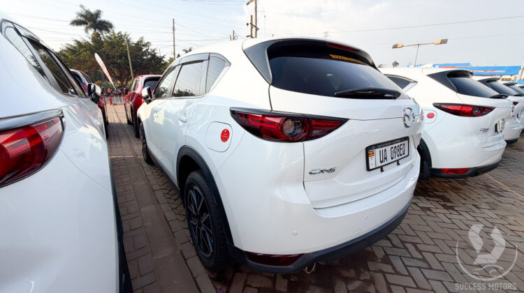 Mazda cx5 UA 098EQ