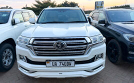 Land Cruiser V8 UA 740dw