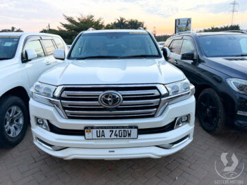Land Cruiser V8 UA 740dw