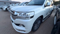 Land Cruiser V8 UA 740dw